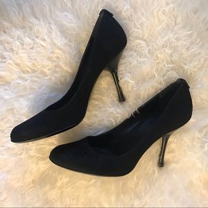 NWT Gucci Black Suede Pumps 6B